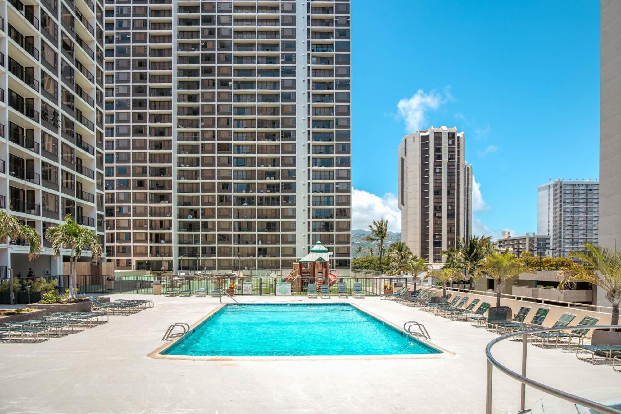 Aloha Vibes With Ocean Views, Near Beach & Parking! Honolulu Exteriör bild