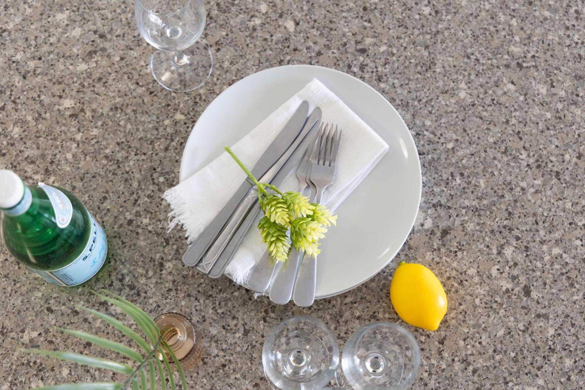 Aloha Vibes With Ocean Views, Near Beach & Parking! Honolulu Exteriör bild